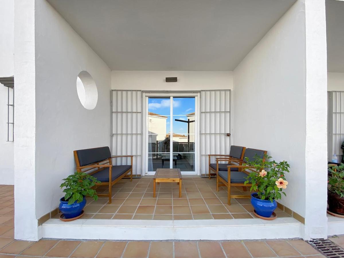 Small Oasis #1, Manilva 埃斯特波纳 外观 照片